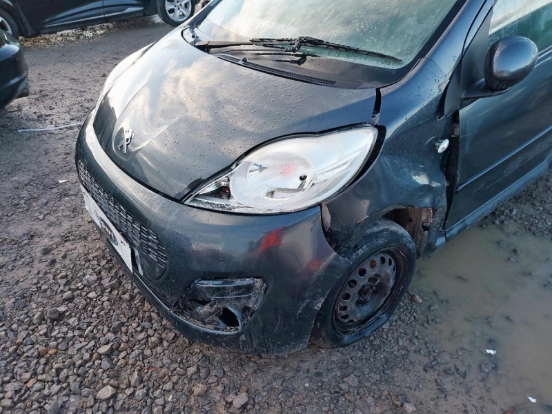 U305, Peugeot 107 2012, 1.0, бензин, МКПП