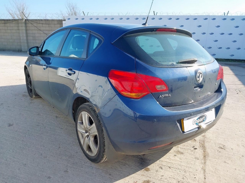 U309, Opel Astra 2010, 1.6, бензин, АКПП