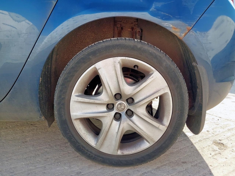 U309, Opel Astra 2010, 1.6, бензин, АКПП