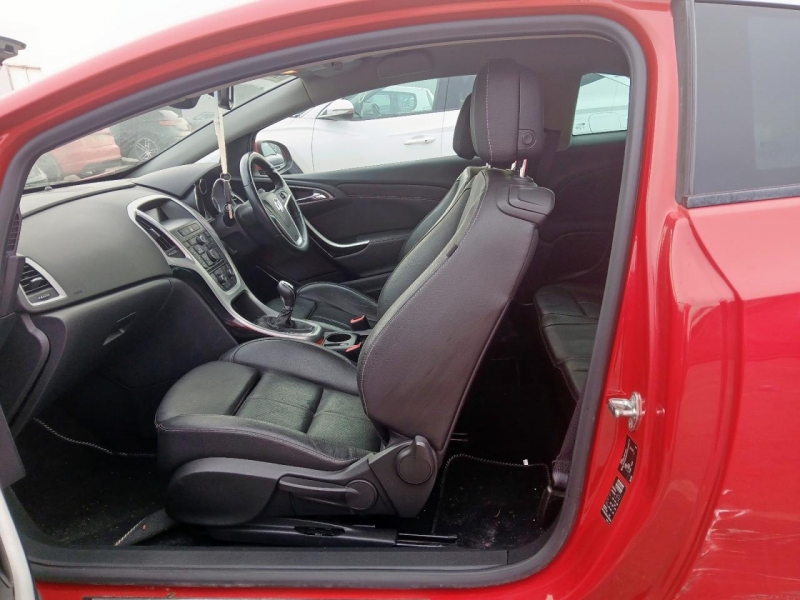 U322, Opel Astra 2012, 1.4, бензин, МКПП