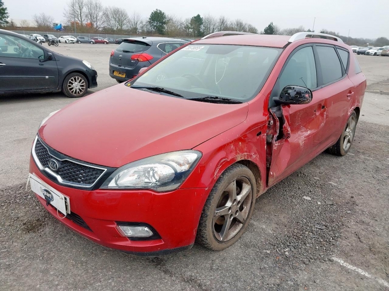 U325, Kia Ceed 2010, 1.6, дизель, МКПП