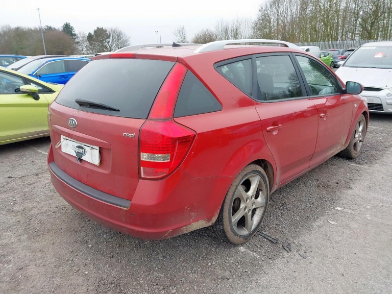 U325, Kia Ceed 2010, 1.6, дизель, МКПП