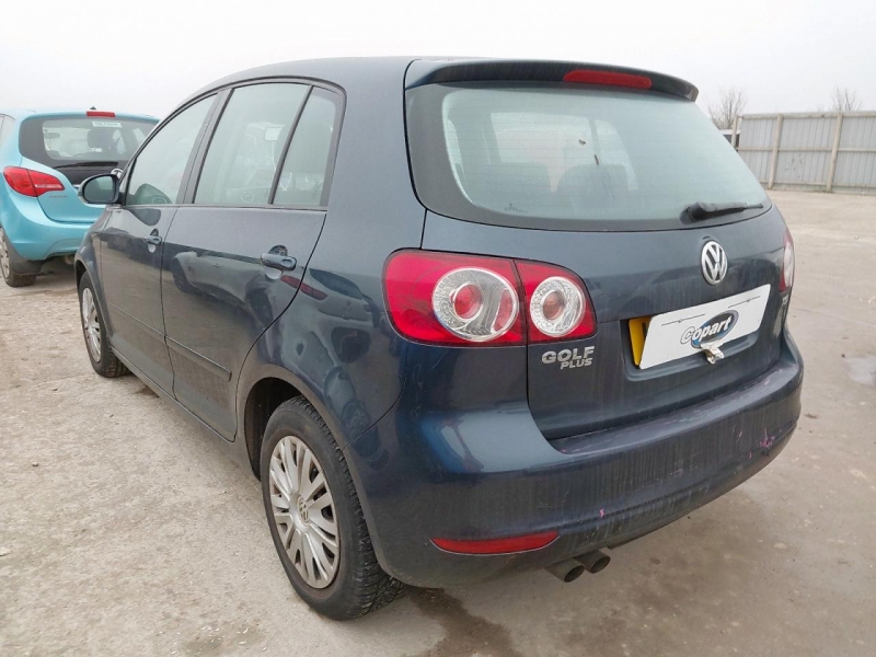 U328, VW Golf 2010, 1.4, бензин, МКПП