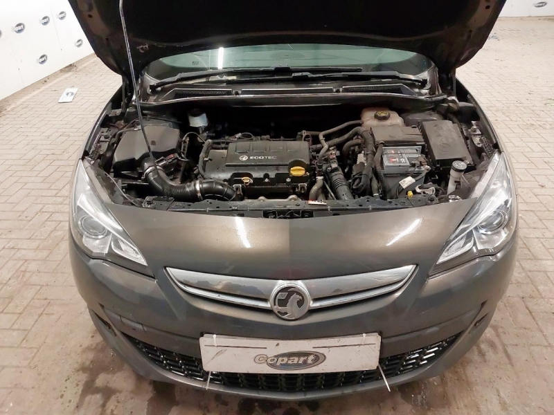 Y211, Opel Astra 2015, 1.4, бензин, МКПП