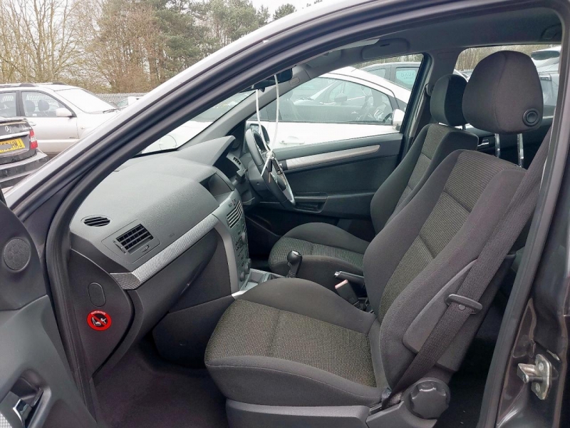 U333, Opel Astra 2010, 1.8, бензин, МКПП