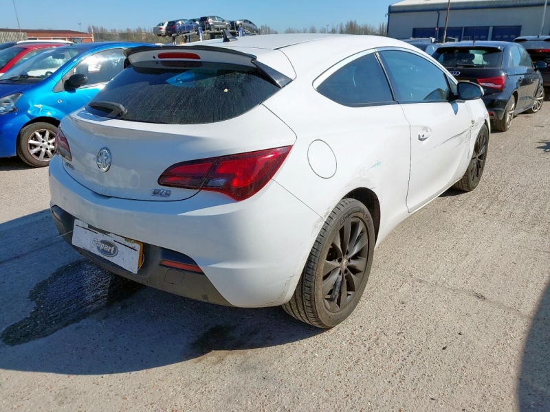 Y226, Opel Astra 2012, 1.6, бензин, МКПП