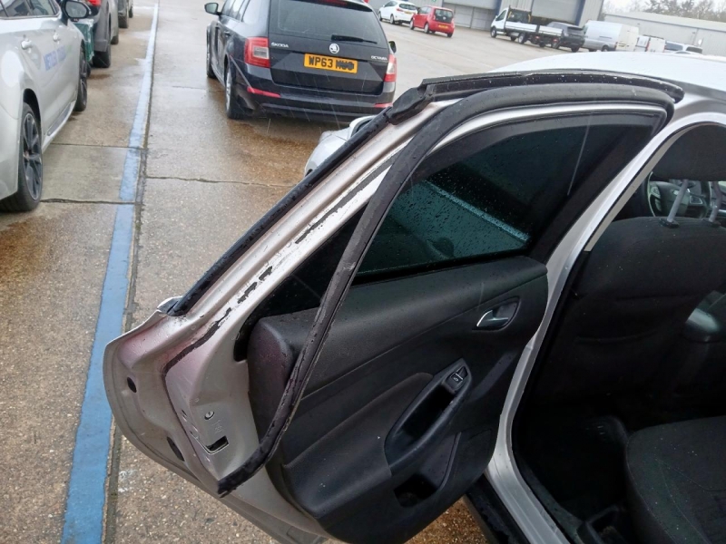 W437, Ford Focus 2015, 1.6, бензин, АКПП