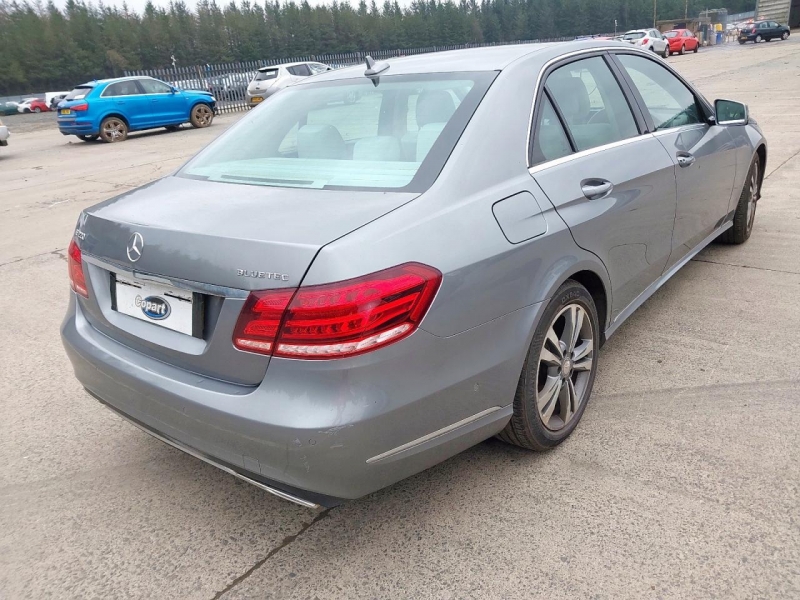 U354, Mercedes Benz E 2015, 2.1, дизель, АКПП