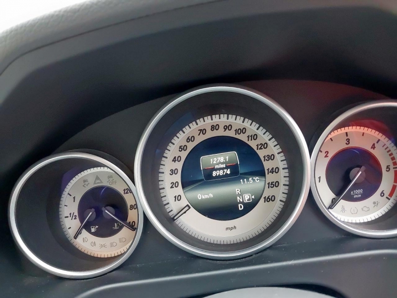 U354, Mercedes Benz E 2015, 2.1, дизель, АКПП