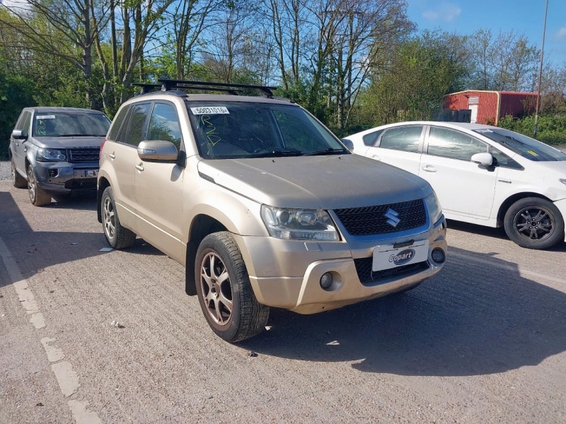 Y239, Suzuki Grand Vitara 2011, 2.4, бензин, МКПП
