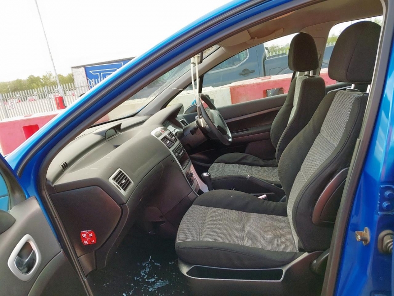Y241, Peugeot 307 2006, 1.6, бензин, АКПП