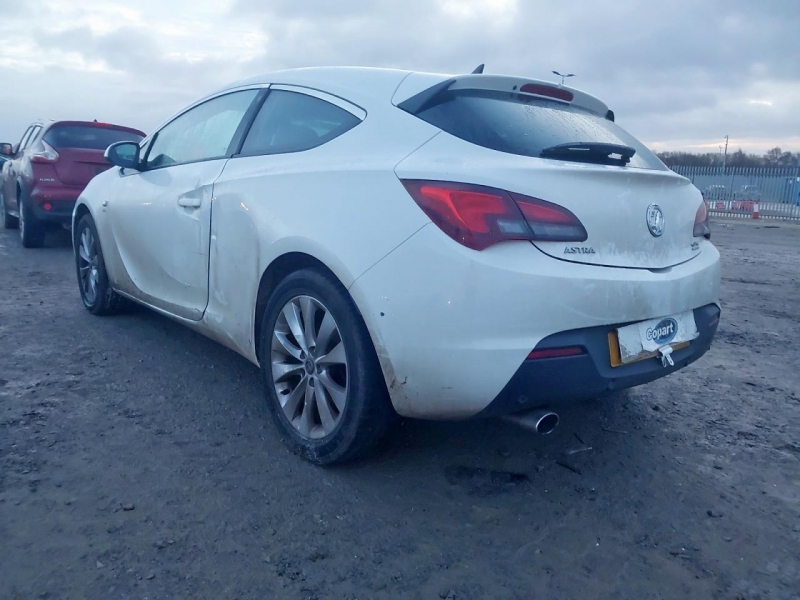 Y258, Opel Astra 2012, 1.4, бензин, МКПП