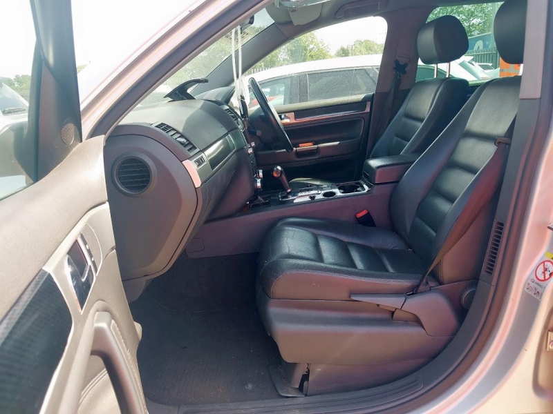 W475, VW Touareg 2009, 2.5, дизель, АКПП