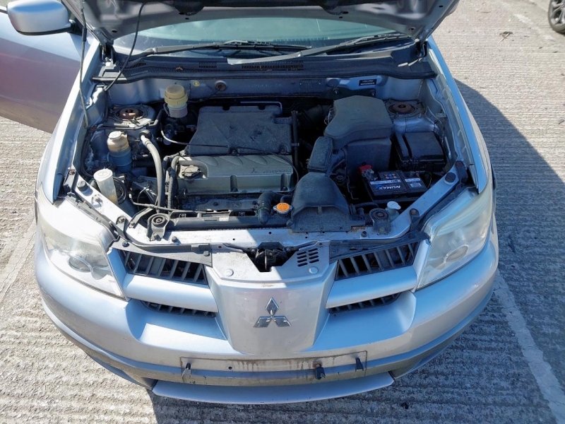 U384, Mitsubishi Outlander 2006, 2.4, бензин, АКПП