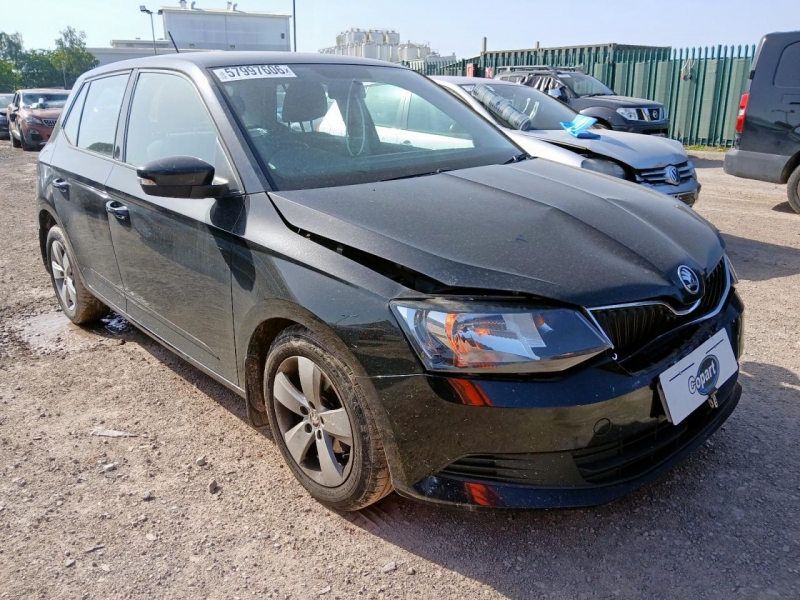 W499, Skoda Fabia 2015, 1.0, бензин, МКПП