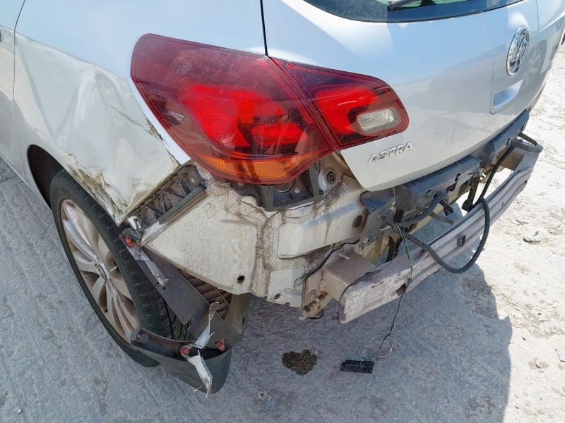U408, Opel Astra 2013, 1.6, бензин, МКПП