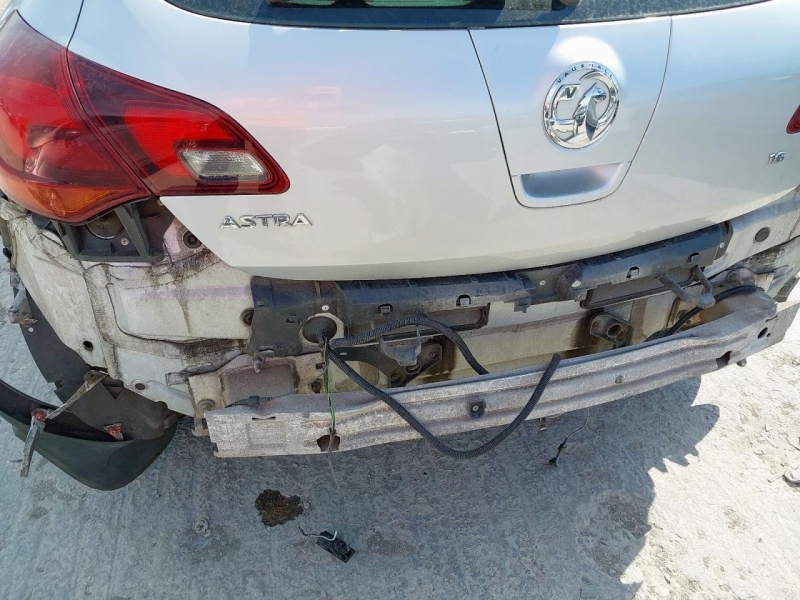 U408, Opel Astra 2013, 1.6, бензин, МКПП