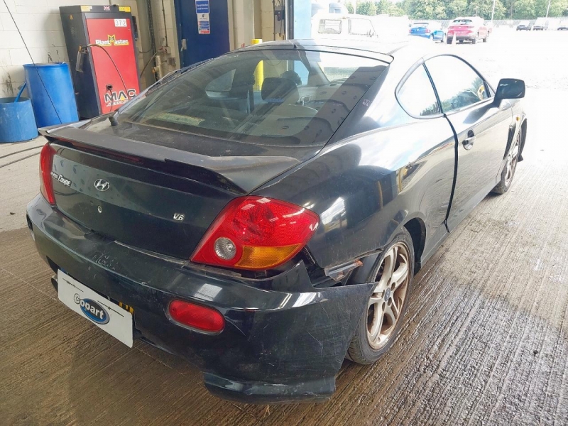 U417, Hyundai Coupe 2004, 2.7, бензин, АКПП
