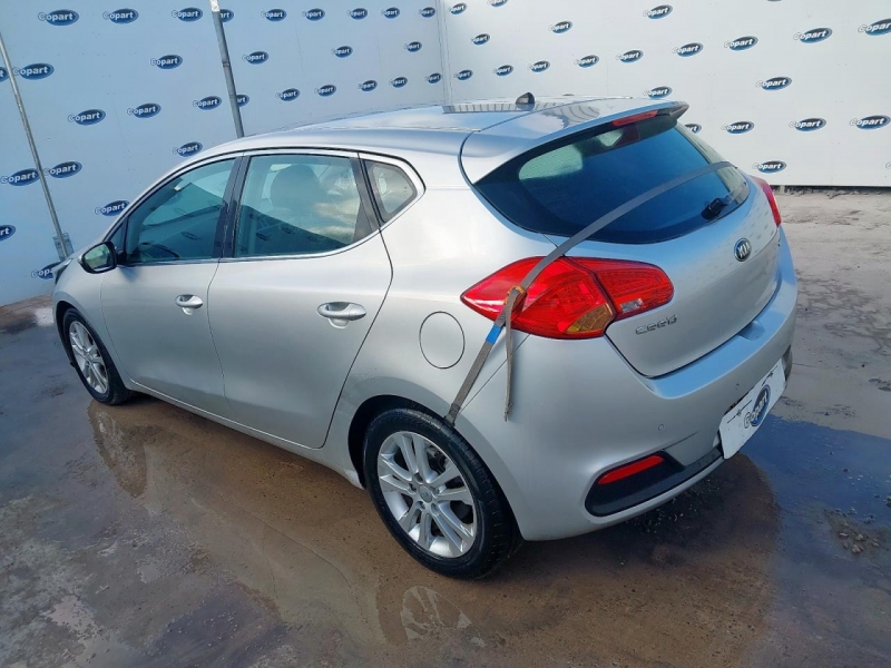W526, Kia Ceed 2012, 1.6, дизель, МКПП