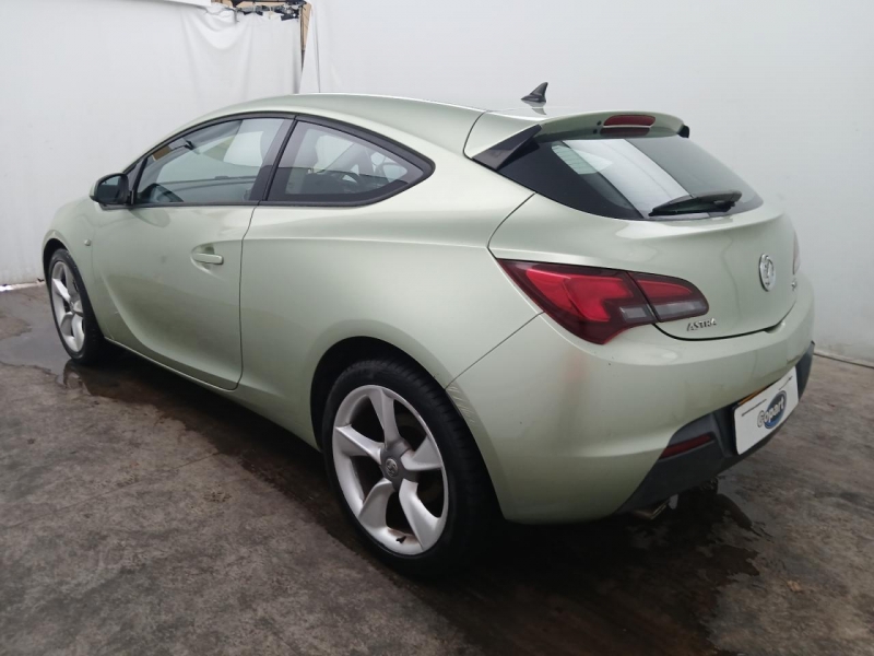 W546, Opel Astra 2012, 1.6, бензин, МКПП