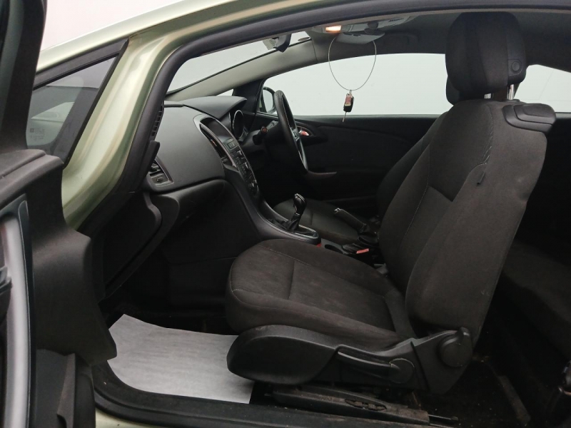 W546, Opel Astra 2012, 1.6, бензин, МКПП