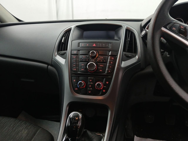 W546, Opel Astra 2012, 1.6, бензин, МКПП