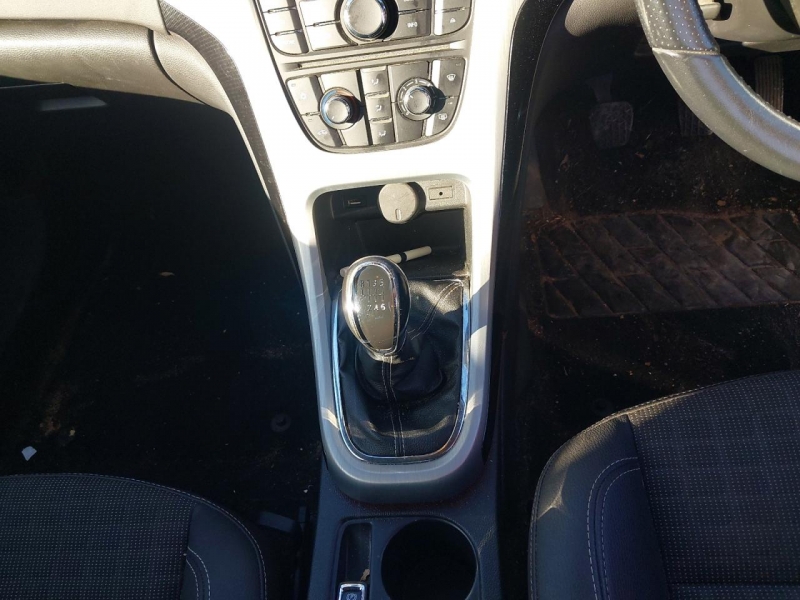 W547, Opel Astra 2012, 1.4, бензин, МКПП