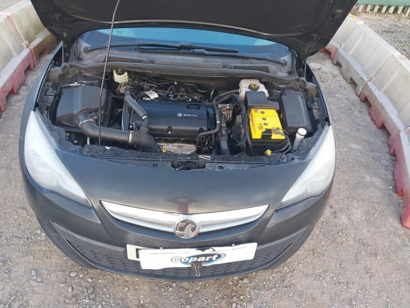 W559, Opel Astra 2012, 1.6, бензин, МКПП