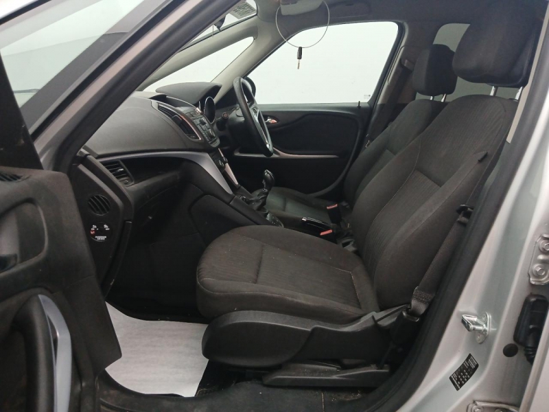 W560, Opel Zafira 2012, 1.4, бензин, МКПП