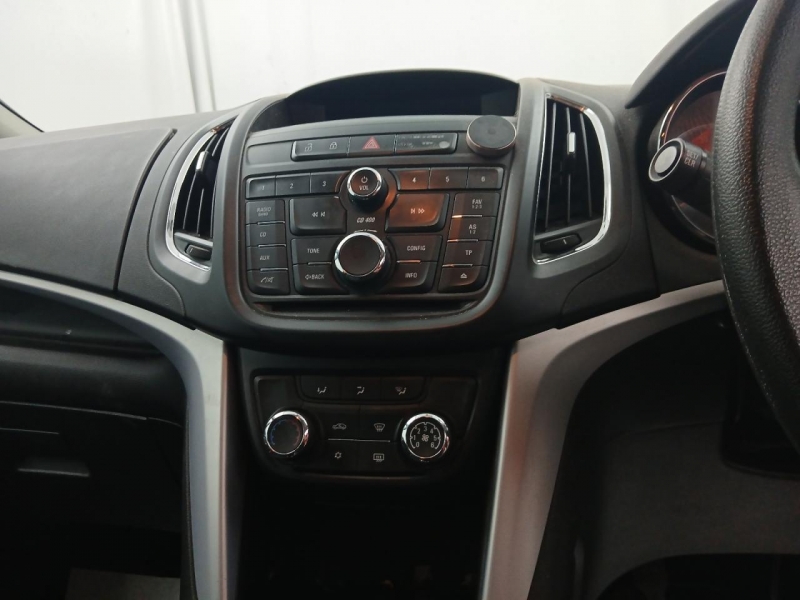 W560, Opel Zafira 2012, 1.4, бензин, МКПП