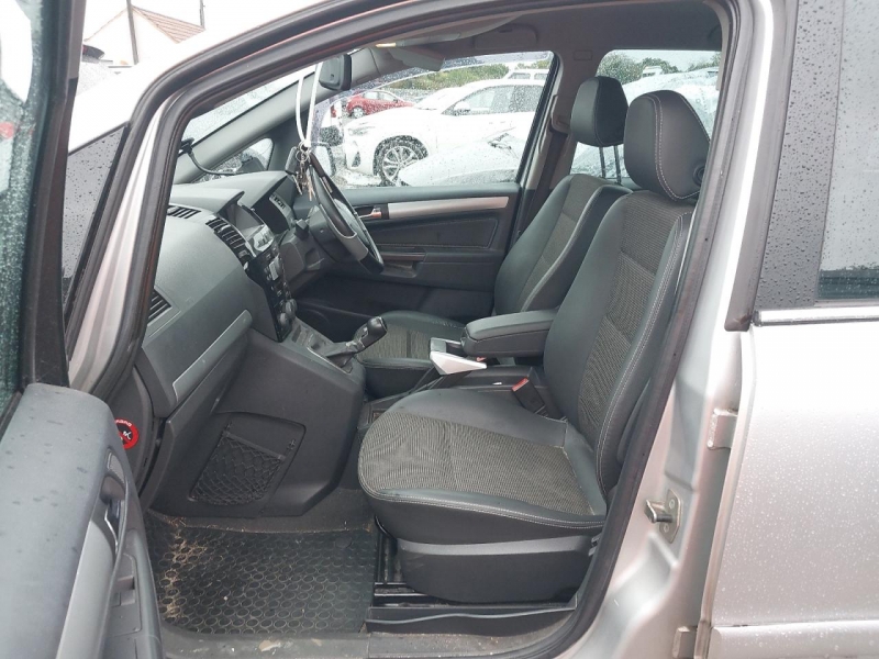 W571, Opel Zafira 2010, 1.8, бензин, МКПП